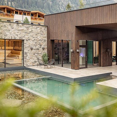 Hotel Schneeberg Family Spa Resort Ridanna Bagian luar foto