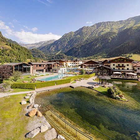 Hotel Schneeberg Family Spa Resort Ridanna Bagian luar foto
