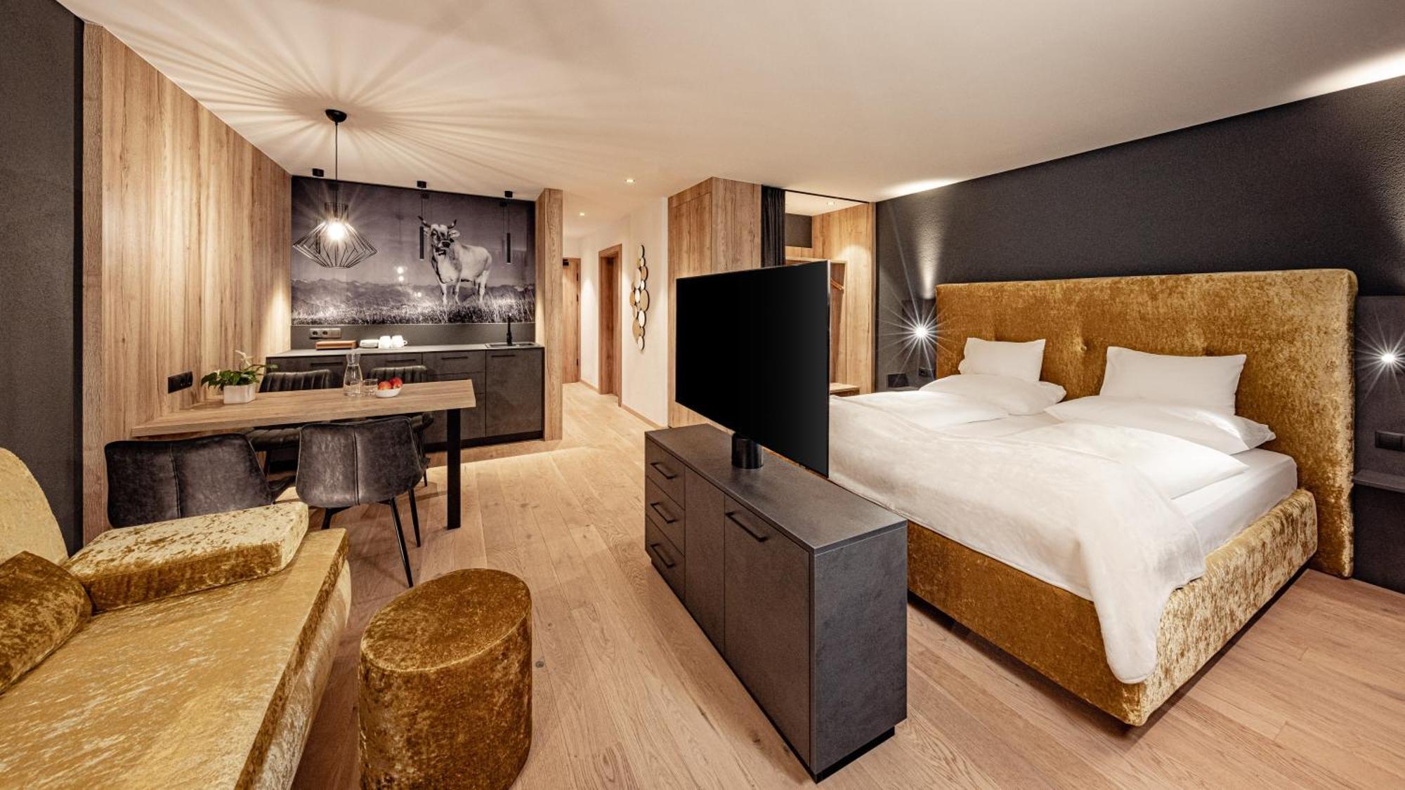 Hotel Schneeberg Family Spa Resort Ridanna Bagian luar foto