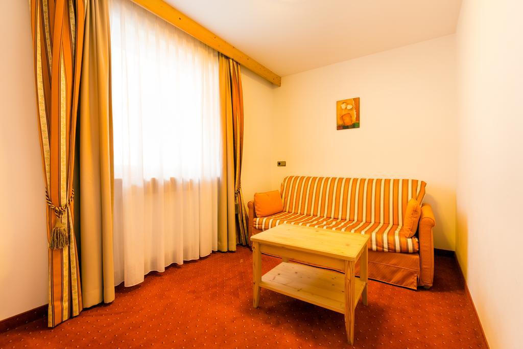 Hotel Schneeberg Family Spa Resort Ridanna Ruang foto