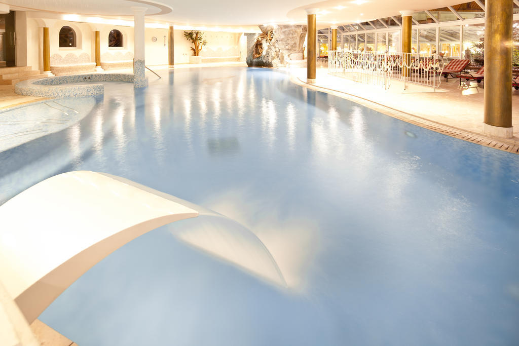 Hotel Schneeberg Family Spa Resort Ridanna Bagian luar foto