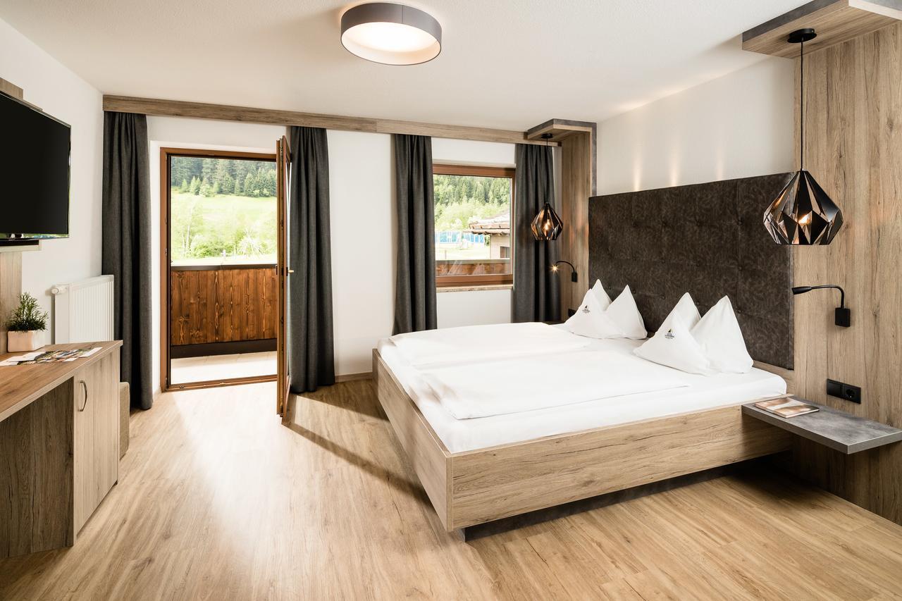 Hotel Schneeberg Family Spa Resort Ridanna Bagian luar foto