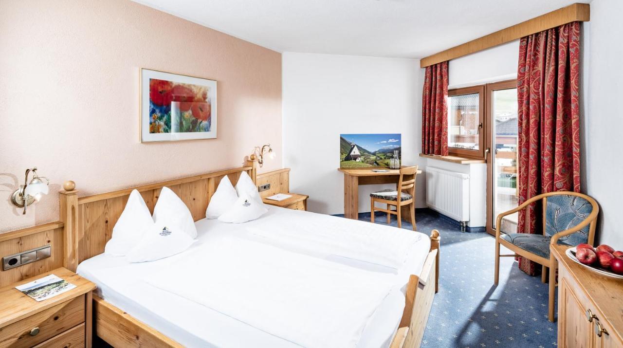 Hotel Schneeberg Family Spa Resort Ridanna Bagian luar foto