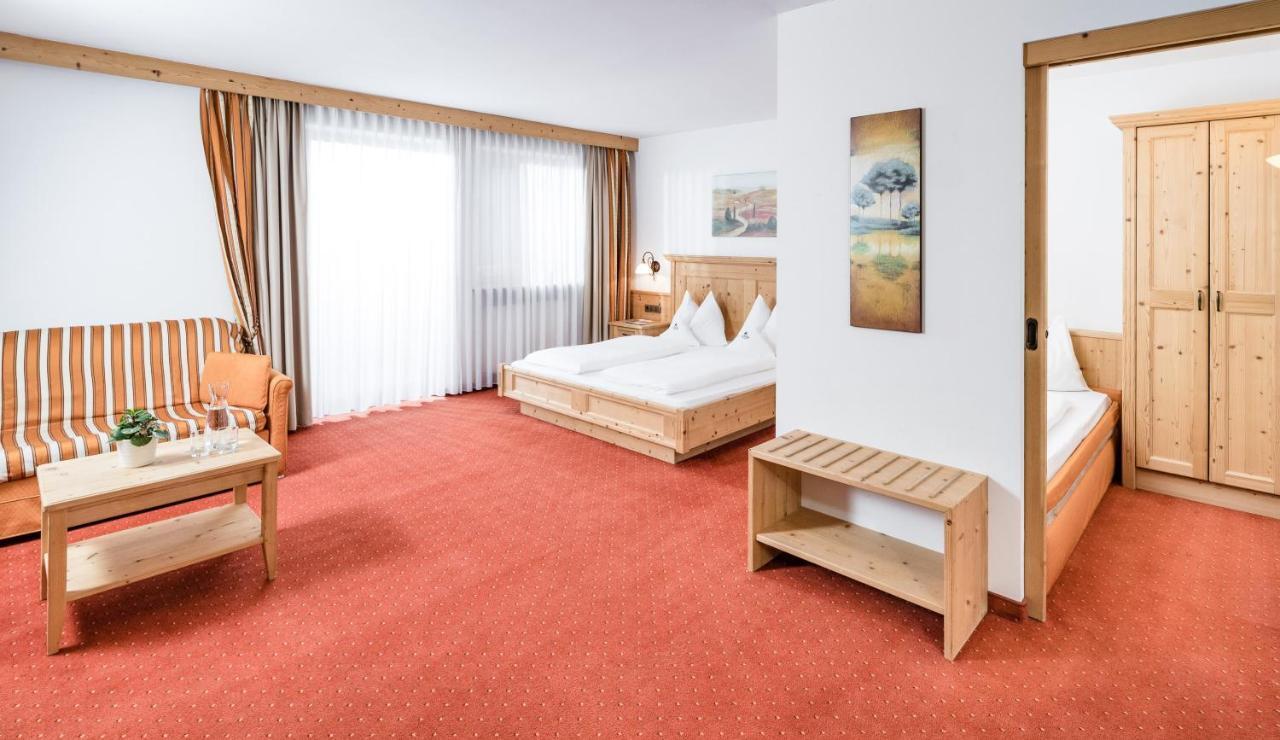 Hotel Schneeberg Family Spa Resort Ridanna Bagian luar foto