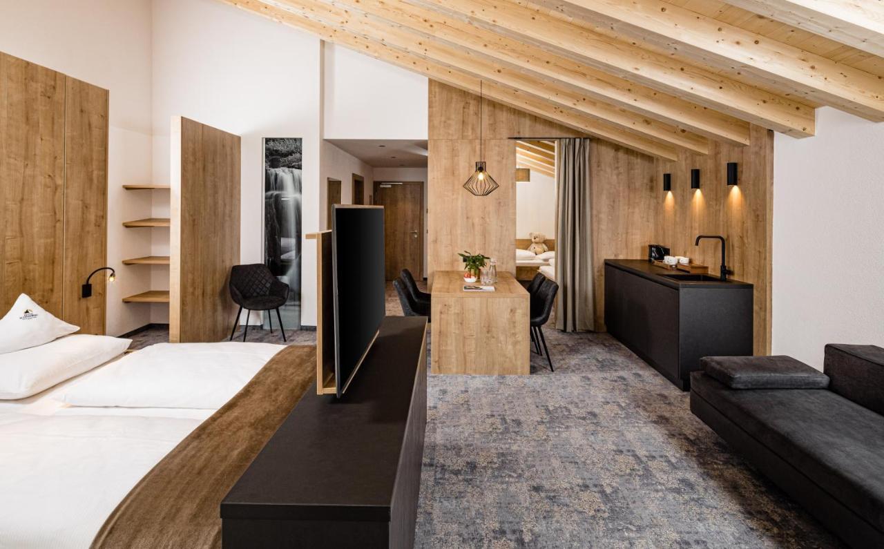 Hotel Schneeberg Family Spa Resort Ridanna Bagian luar foto