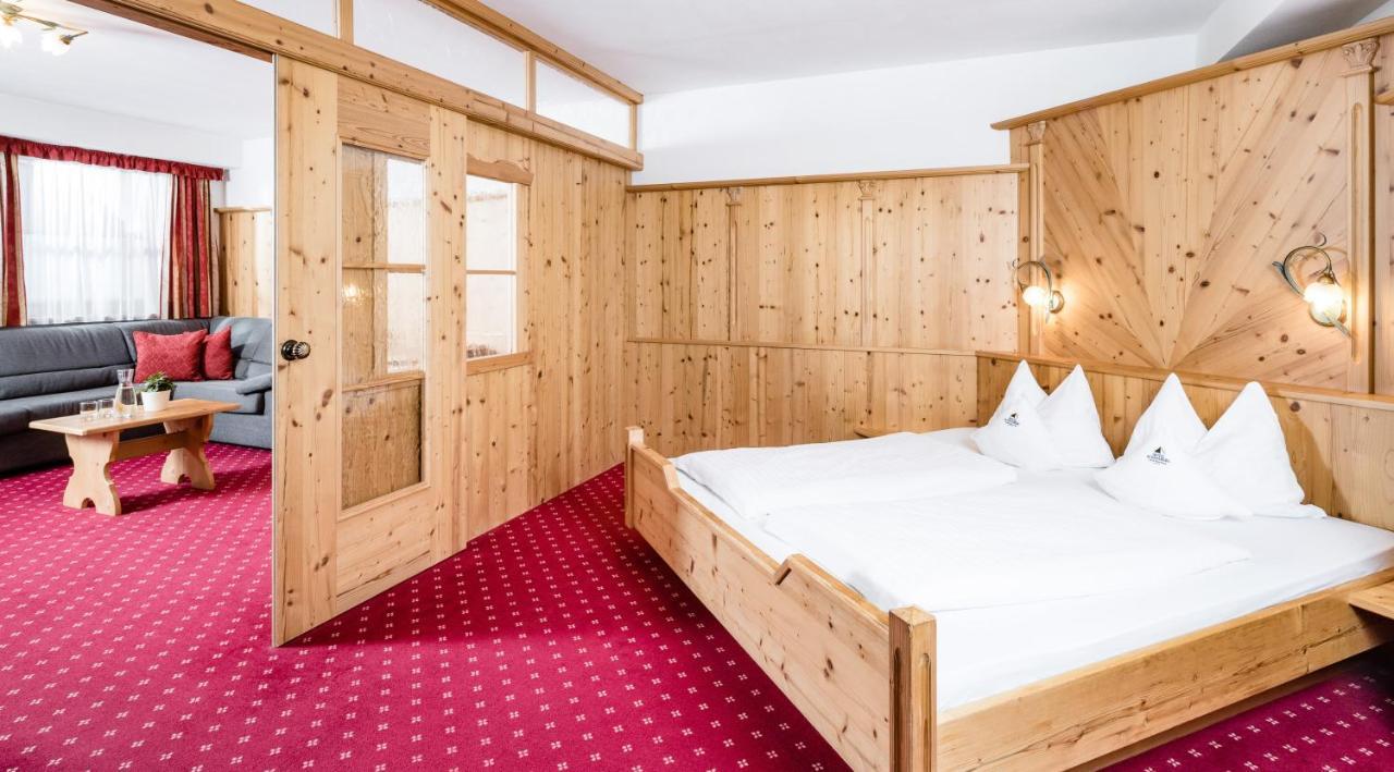 Hotel Schneeberg Family Spa Resort Ridanna Bagian luar foto